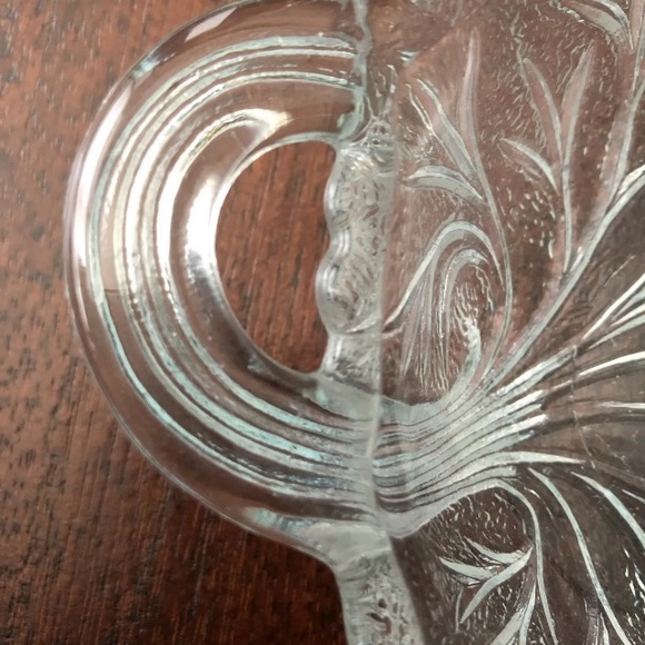 Vintage Indiana Glass Cabbage leaf Pebble Twiggy leaf candy dish sweet - Picture 5 of 6